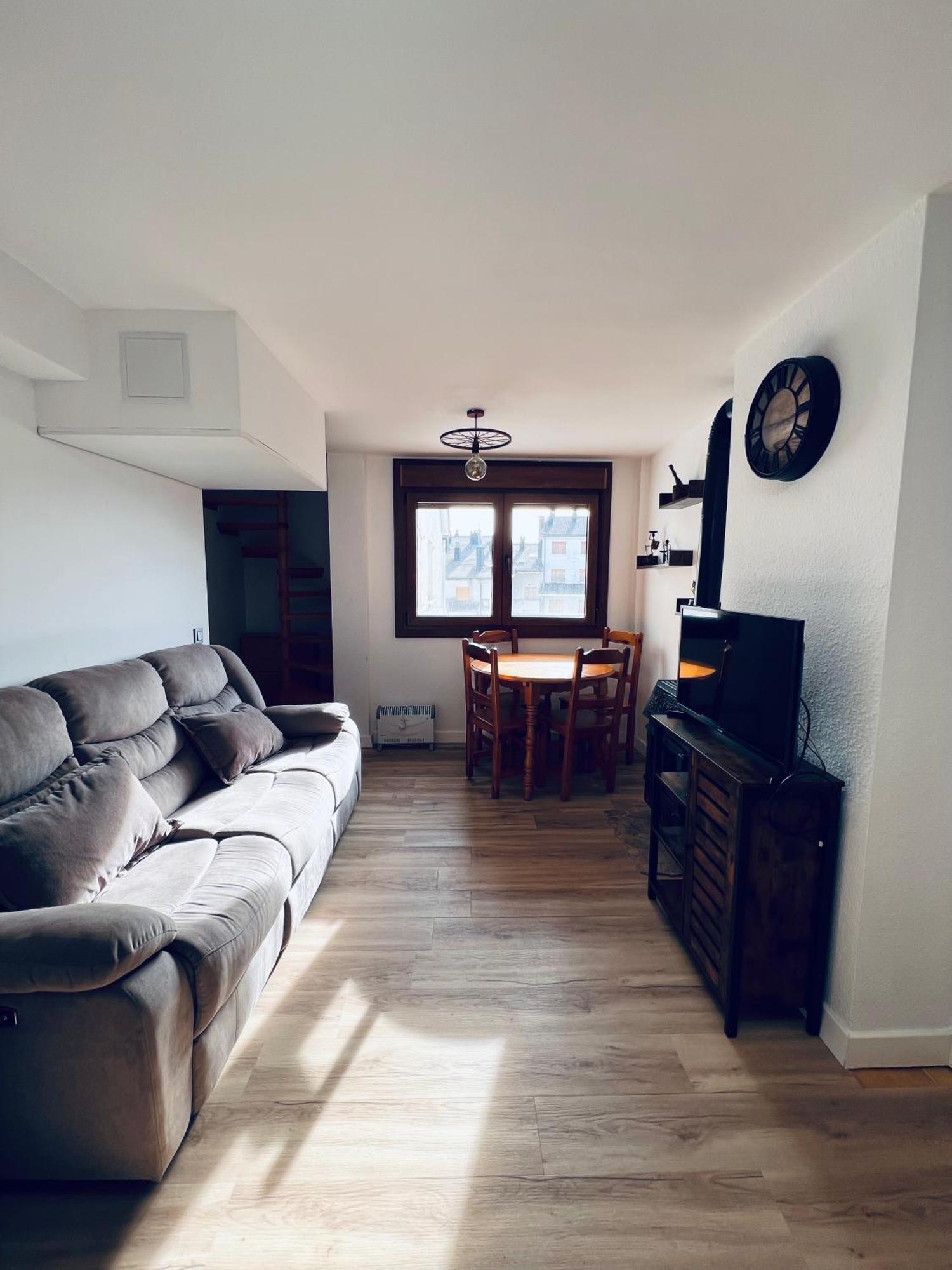 Villanúa Apartamento Espata III מראה חיצוני תמונה